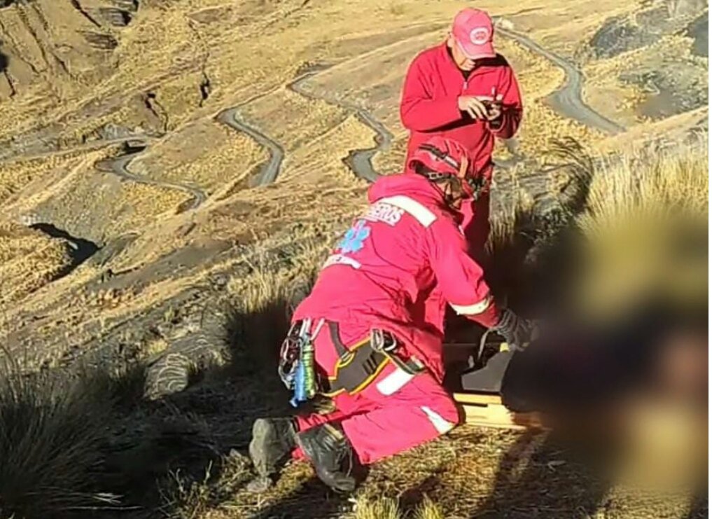 Accidente En La Carretera A Los Yungas Sospechan Que El Chofer Se