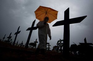 Brasil enfrenta la fase más mortífera del COVID-19