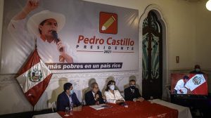 Advierten "amenaza de golpe" ante maniobra del Jurado Electoral de Perú